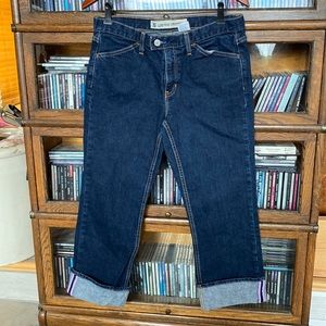 GAP Low Rise Cropped Jeans 98% Cotton 2% Spandex
